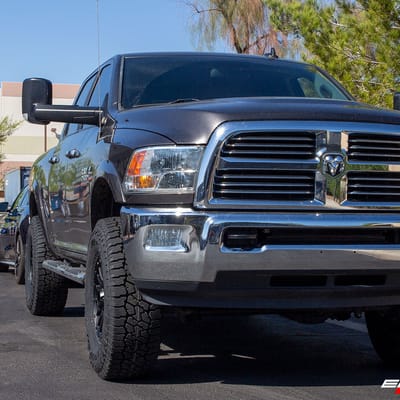18 inch Method Race Wheels 314 Matte Black on a Leveled 2019 Dodge Ram 2500