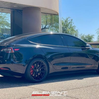 20 inch F1R FS3 in Gloss Black on 2018 Tesla Model 3