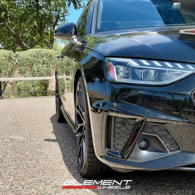 19 inch Avant Garde M520R in Gloss Black on a 2020 Audi S4