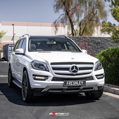 22 inch Gianelle Verdi Gloss Black on a 2016 Mercedes Benz GL450