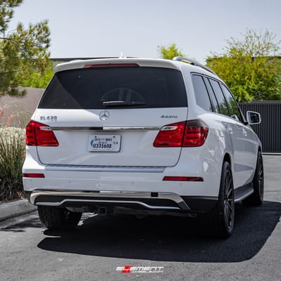 22 inch Gianelle Verdi Gloss Black on a 2016 Mercedes Benz GL450
