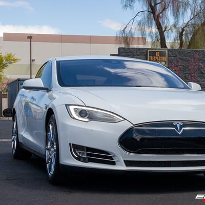 19 inch Niche Essen Chrome M148 on a 2015 Tesla Model S 2WD