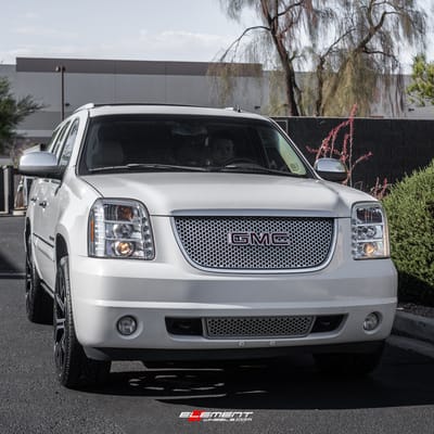 22 inch Dub Royalty Gloss Black Machined w/ DDT S209 on a 2007 GMC Yukon Denali
