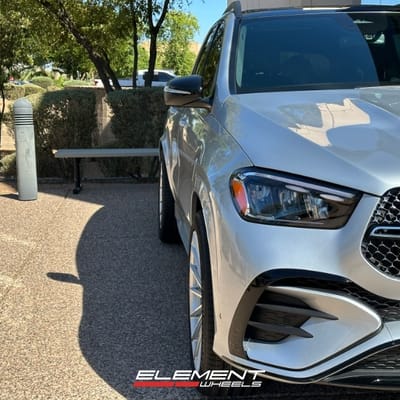 22 inch Staggered Avant Garde M615 Silver Machined on a 2023 Mercedes Benz GLE350/450/580 SUV