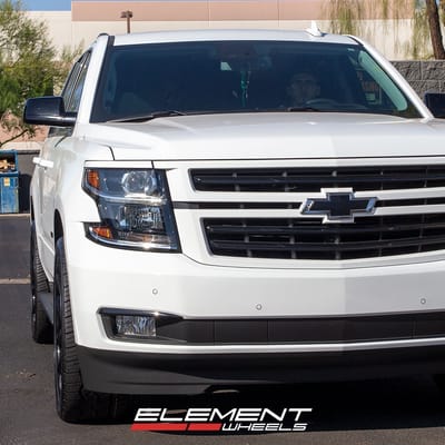 24 inch Lexani R-Twelve Satin Black w/ Gloss Black Lip on a 2020 Chevrolet Tahoe