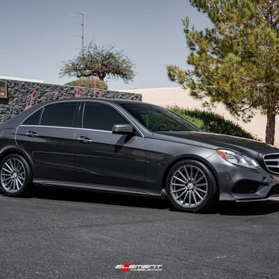 18 inch Versus VS74 Matte Gunmetal on a 2014 Mercedes Benz E350 Sedan