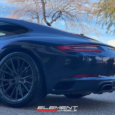 20 Staggered Variant Rian in Gloss Gunmetal on a 2017 Porsche 911 Carrera 991