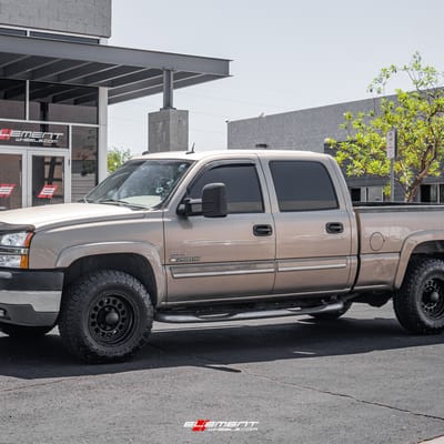 17 inch Raceline 887B Rockcrusher Matte Black on a 2004 Chevrolet Silverado 2500