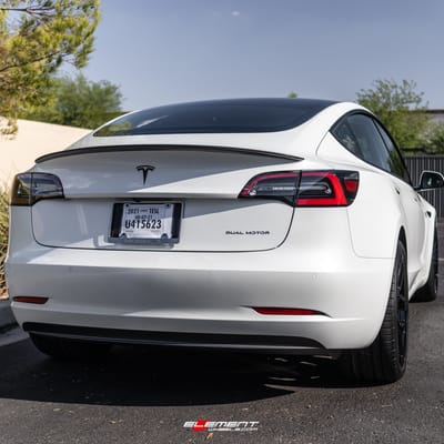 20 inch Staggered Blaque Diamond BD-F25 Gloss Black on a 2021 Tesla Model 3
