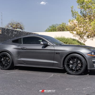 20 inch Staggered Blaque Diamond BD-F18 Gloss Black on a 2018 Ford Mustang