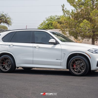 20 inch Staggered Ferrada Forge-8 FR8 Matte Bronze on a 2015 BMW X5M