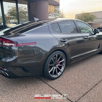 20 inch Staggered Ace Alloy AFF05 in Space Grey on a 2022 Kia Stinger GT