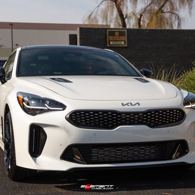 19 inch Staggered Variant Radon Gloss Piano Black on a 2022 Kia Stinger GT