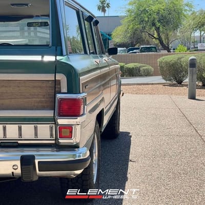 16 Inch American Racing AR172 Baja in Polished on a 1979 Jeep Wagoneer
