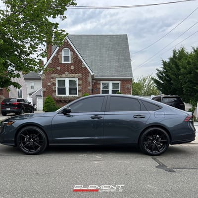 Staggered 22 Inch Velgen Light Weight Classic5 V2 in Gloss Black on a 2021 Dodge Durango Hellcat