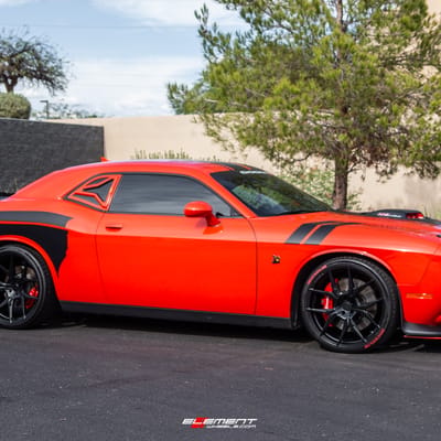 20 inch Staggered Vors DG10 Matte Black on a 2018 Dodge Challenger R/T