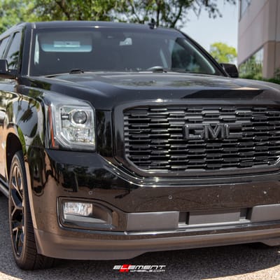22 inch Vors DG11 Gloss Black on a 2018 GMC Yukon