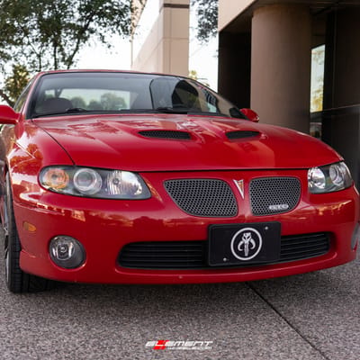 19 inch Avant Garde M520R Dark Graphite Metallic on a 2006 Pontiac GTO