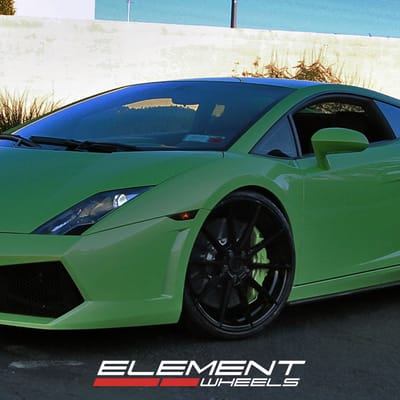 20 inch Staggered Variant Argon Gloss Piano Black on a 2008 Lamborghini Gallardo