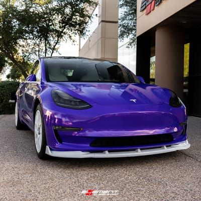 18 inch Fifteen52 Apex Rally White on a Bagged 2019 Tesla Model 3