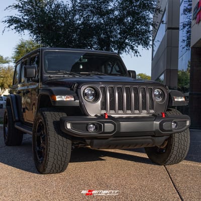 20 inch Staggered Fuel Off-Road Coupler Gloss Black D575