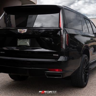 24 Inch Gianelle Verdi in Gloss Black on a 2021 Cadillac Escalade