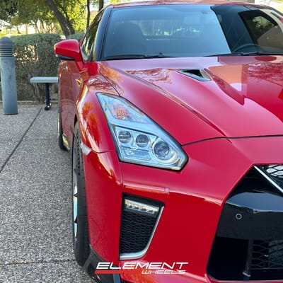 20 inch Staggered Ferrada CM2 in Matte Black w/ Chrome Lip on a 2021 Nissan GTR