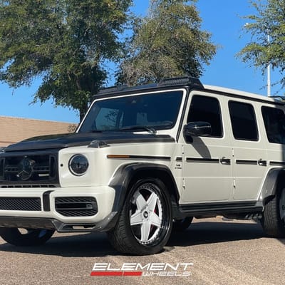 24 inch Staggered Forgiato 24-D FV1 in Gloss White w/ Black Lip on a 2021 Mercedes-Benz G63 AMG Widebody