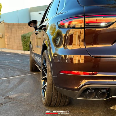 21 inch Staggered Savini Black Di Forza BM14 Gloss Black w/ Machined Face on a 2023 Porsche Cayenne Turbo