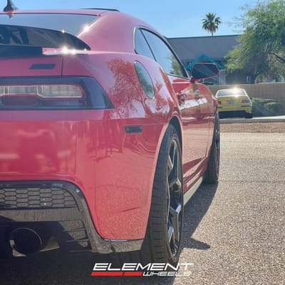 20 Inch Staggered MRR M228 in Gloss Black on a 2015 Chevrolet Camaro SS