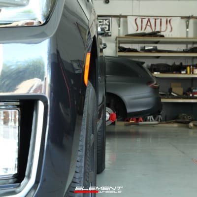 22 Inch Dub Shot Calla Matte Black Machined w/ Tint S121 on a 2023 GMC Yukon SUV