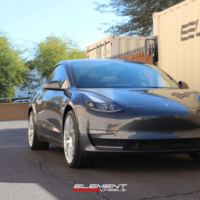 20 inch Staggered VMR V710 Hyper Silver on a 2023 Tesla Model 3