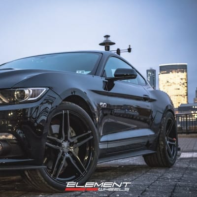 20 inch Staggered Vertini RF1.6 Gloss Black Brush Tint on a 2016 Ford Mustang GT w/ Specs