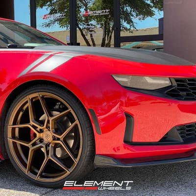 Staggered 22 inch Rohana RFX11 in Brushed Bronze on a 2019 Chevrolet Camaro