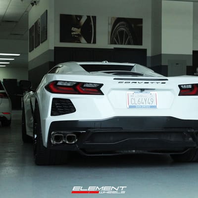 20/21 inch Double Staggered Vossen HF-7 Gloss Black on a 2023 Chevrolet Corvette C8 Stingray