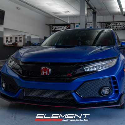 18 Inch ESR CS8 in Gloss White on a 2020 Honda Civic Type R