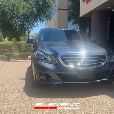 18 inch Staggered F1R F103 Gloss Black on a 2014 Mercedes Benz E350 Sedan