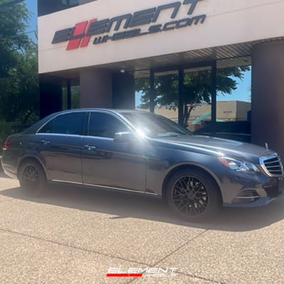 18 inch Staggered F1R F103 Gloss Black on a 2014 Mercedes Benz E350 Sedan