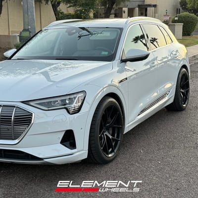 21 inch MRR FS06 in Gloss Black on a 2019 Audi E-Tron