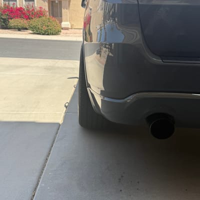 20 inch Dodge Hellcat Jeep Replica Wheel in Gloss Black FR70 on a 2024 Dodge Durango