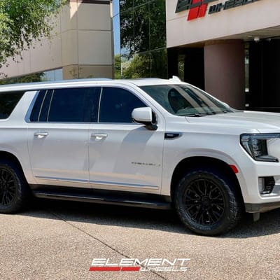 20 inch Fuel Offroad Rebar 6 in Blackout on a 2021 GMC Yukon