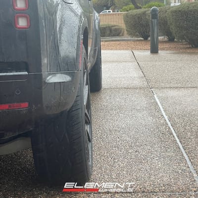 22 Inch Ace Alloy AFF02 in Gloss Black on a 2021 Land Rover Defender