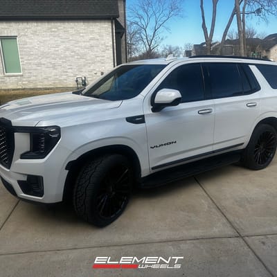 24 Koko Kuture Urfa FF in Gloss Black on a 2023 GMC Yukon