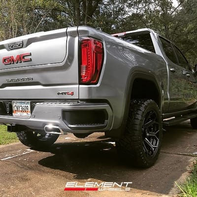22x10 4Play 4P80 on 2020 GMC Sierra 1500 AT4 Leveled