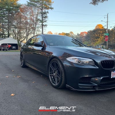 20 inch Staggered Ferrada Forge-8 FR6 Matte Graphite on a 2013 BMW M5