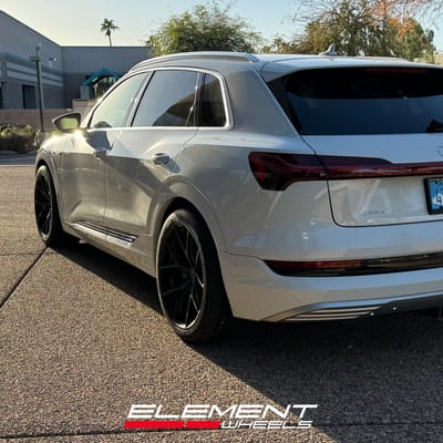 21 inch MRR FS06 in Gloss Black on a 2019 Audi E-Tron