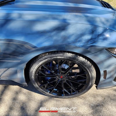 20 Staggered Ferrada FR11 in Obsidian Black on a 2024 Ford Mustang Dark Horse