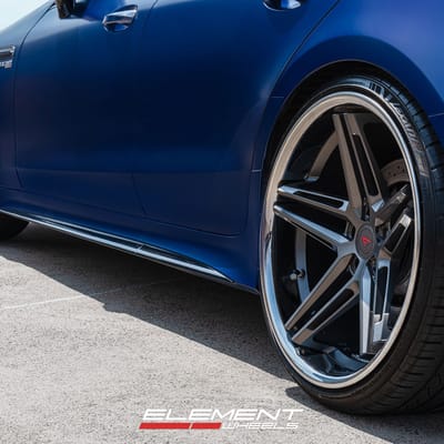 22 inch Staggered Ferrada CM1 Matte Graphite w/ Chrome Lip on a 2020 Mercedes GT63S AMG