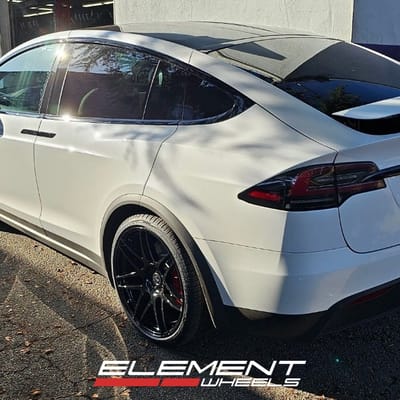 22 Inch Forgestar F14 Gloss Black on a 2023 Tesla Model X Plaid