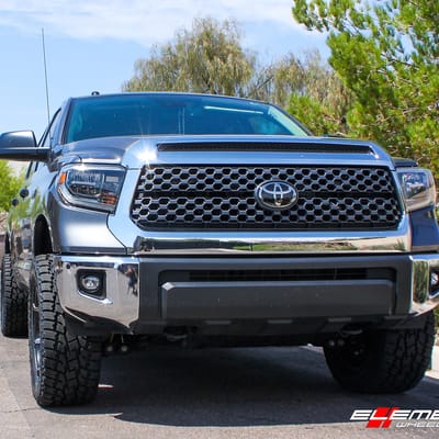 20 inch Fuel Off-Road Coupler Black Machined w/ Tint on 2018 Toyota Tundra 4WD